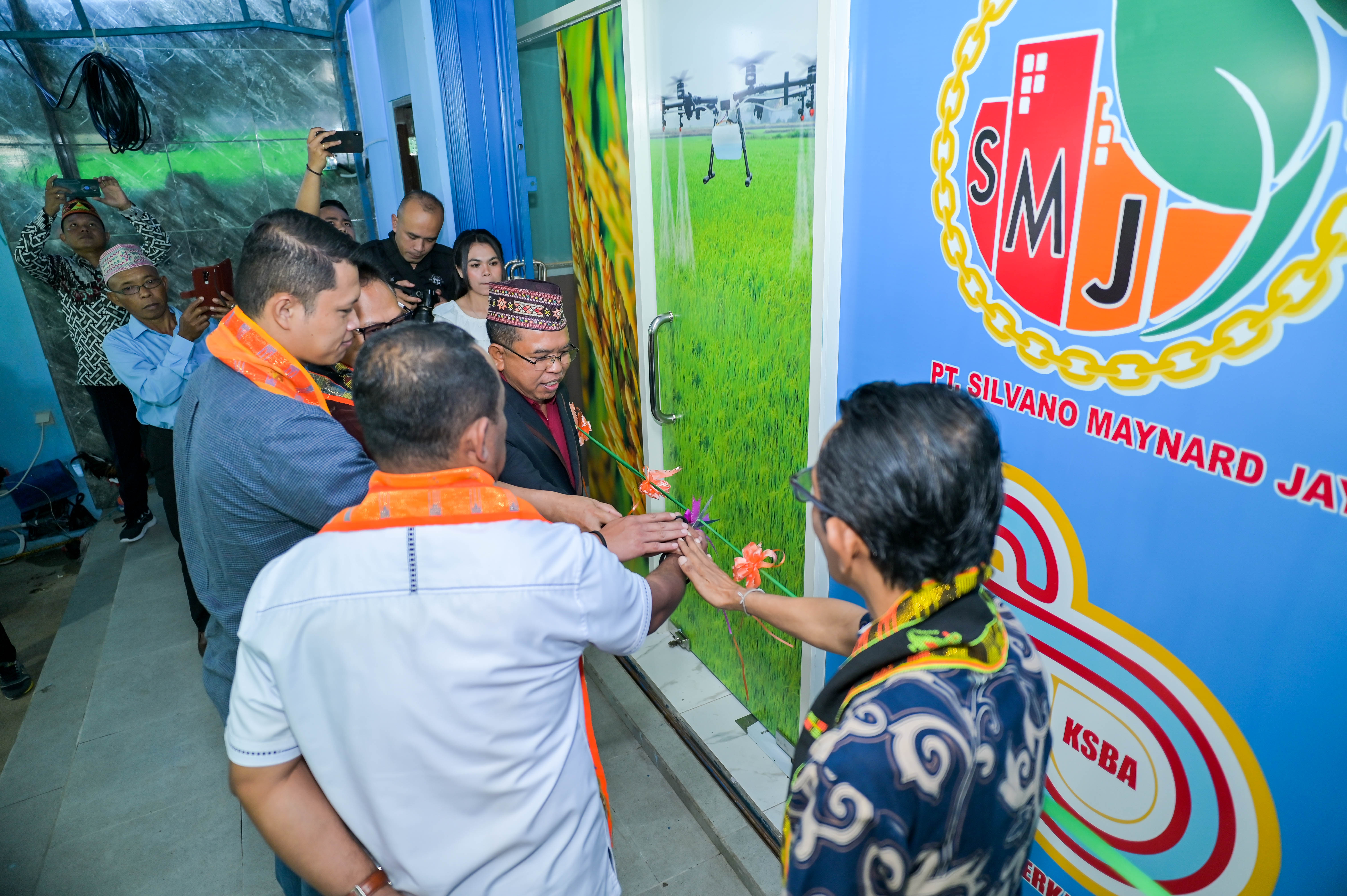 Peresmian Kantor Pusat PT SMJ di Ruteng